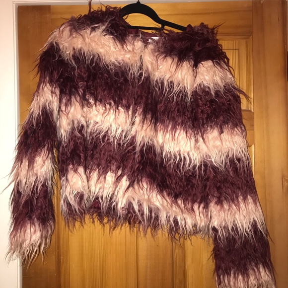 Furry colored jacket - Picture 2 of 3